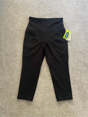 Lively Black High-Waist Capri Leggings
